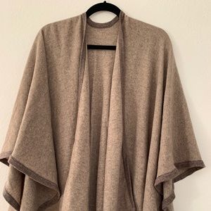 CASHMERE CAPE, 100% CASHMERE
